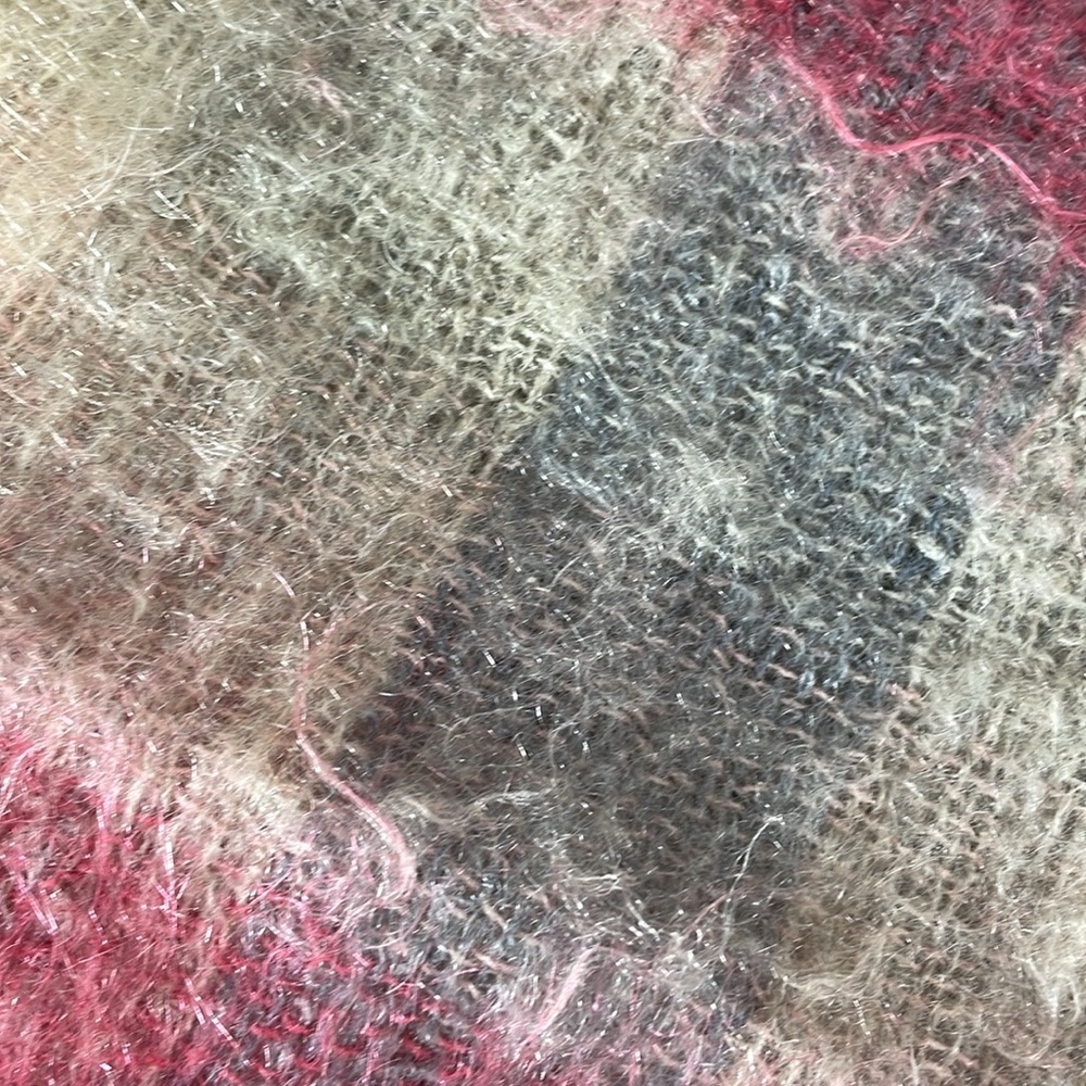 Hudson Bay vintage 100% mohair made in Scotland scarf/shawl RARE AND BEAUTIFU! - Picture 15 of 17